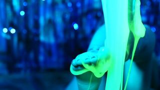 MESSY FOOT PLAY WITH SLIME: CUTIE PIIE & NATH