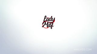 I went to train at the gym and my personal ate my ass