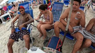 Casal de novinho resolveu fuder na praia
