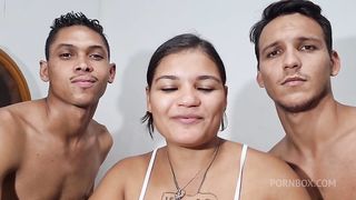 dia dos namorados Tigresa chama dois meninos pra comemorar com muito sexo orgia dp e anal