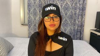 PSYCHOLOGIST GIVES ME A CREAMPIE THERAPY!