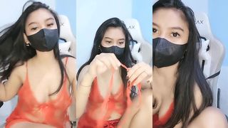 SWEET & PRETTY AMATEUR GIRL SHOWING HER SEXY DANCE MOVE