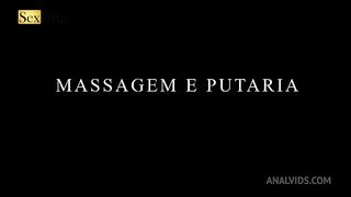 Masseur please squeeze my pussy