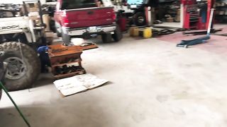 I went to the workshop to break the mechanic's ass