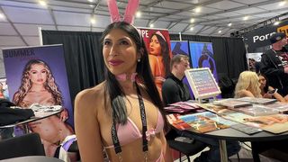 GD SPOTLIGHT - PENELOPE WOODS