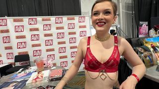 GD SPOTLIGHT - JADE VALENTINE