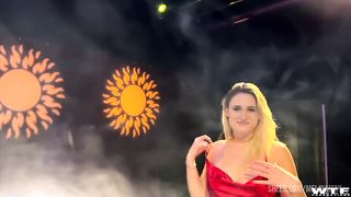 Melina May Public Anal whit 29cm Dick