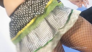 Pulando fogueira na pica grossa na festa Junina
