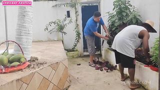 tinha muita desejo de saber como era uma dp aproveitei meu dois funcionarios para realizar o meu desejo