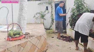 tinha muita desejo de saber como era uma dp aproveitei meu dois funcionarios para realizar o meu desejo