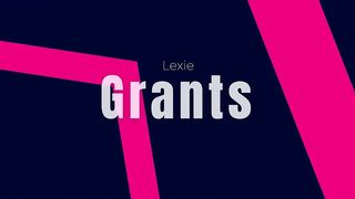 CHUBBY JOUE AVEC DES JOUETS SOLO - LEXIE GRANTS