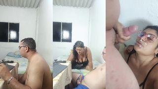 MI HERMANASTRA ME INTERRUMPE MIENTRAS ESTOY HACIENDO TARDES EN LA PC