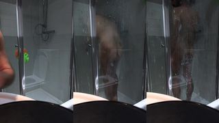 LEOCHARMED - SPY SHOWER