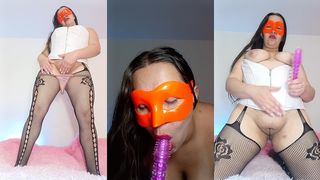 LA MEJOR AMIGA DE MI ESPOSA SE MASTURBA Y SE GRABA PARA MI A ESCONDIDAS DE SU MARIDO QUIERE VERGA ESTA PUTA ME ENCANTAN SUS GRANDES TETAS Y SU ENORME CAMELTOE