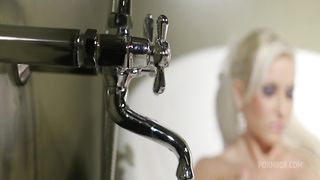 Hot Babes In the Tub - Busty Lesbian Sluts Simony Diamond & Jarushka Ross Stuff Their Holes