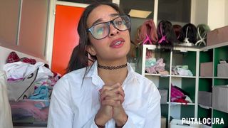 PUTALOCURA - LA JOVENCITA ALICE BIANCCI RECIBE UN CORRECTIVO MUY GUARRO DEL PADRE DAMIAN