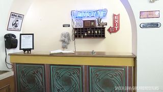 Kirsten Lee and Elsa Jean are grinding their meaty pussies together