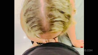 Boquete com beijo grego e gozada na boca