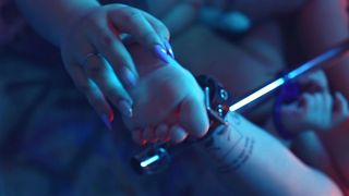 LESBIAN TICKLING FEET