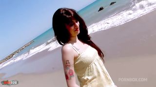 A pretty teen try to oblige a guy to have sex with her