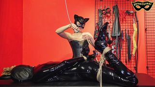 LUCKY SLAVE GAINS AN ORGASM IN HOGTIED POSITION