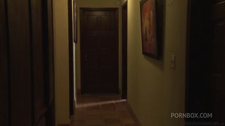 Horny Babe Gracie Glam wants to eat MILF Pussy