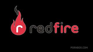 Taras de um fotografo 2! Fodendo o cuzinho e gozando na cara das pornstars gostosas [Parte 3]