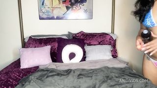 I squirted all over my bed from playing with my butt