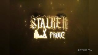 Alice Maze base-ball bat in ass by Alezia Capri, DAP, deepthroat, loads of piss! [PART 1/WET]