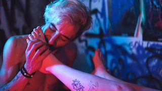 FEET TEMPTATION: ACIDALIA & MAD MAXXX