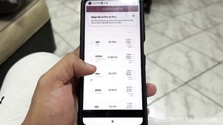 Mi Deliciosa Hijastra se Sento Con el Culo Para Afuera y se le Cayo la Toalla - Mi Padrastro no se Pudo Aguantar las Ganas Cuando vio Mi Gran Culo Expuesto