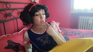 CHANTALCHANNEL AS BURPING HOT SNOWHITE DISNEY PRINCESS