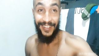 Iniciando a filha do pastor da igreja que tem a buceta gigante no fist anal, e comendo ela na pele e no pelo.