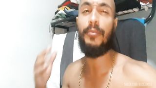 Iniciando a filha do pastor da igreja que tem a buceta gigante no fist anal, e comendo ela na pele e no pelo.