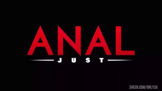 Defrancesca Gallardo And Valentina Rossi Do Double Penetration