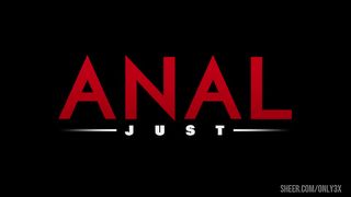 Defrancesca Gallardo And Valentina Rossi Do Double Penetration