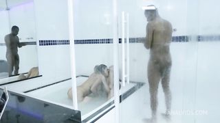 Changing couples at the motel