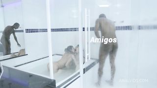 Changing couples at the motel