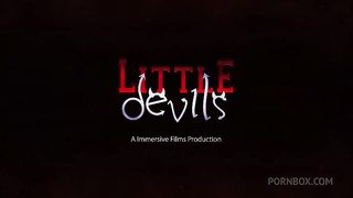 Young lady fucking her ass hard for the first time on the scene