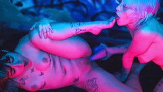 AMAZING PUSSY EATING & FOOT FETISH