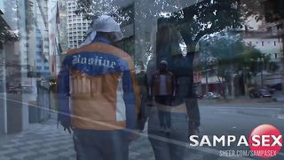 MILF MONIQUE COLEMAN CHAMOU O AMIGO DO MARIDO E PEDIU PRA ARREDACAR O CUZINHO - ANAL FORTE - JOTA BROWN