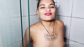 Novinh safado me comeu no banheiro