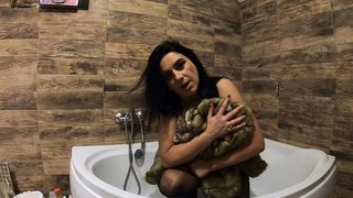 MILFYCALLA- PEE PLAY IN BATHTUB WHILE WEARING A FUR COAT AND PANTYHOSE 19