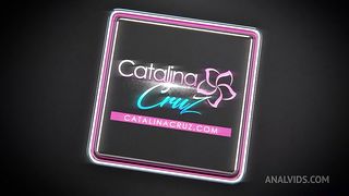 CATALINA CRUZ - Summer Sexting