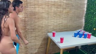 ME FOLLO DURO A MI INDIA HERMANASTRA PARA QUE PUEDA OLVIDAR A SU NOVIO