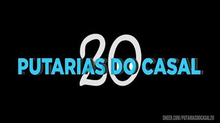 Fazendo sexo no sofa de casa escondido