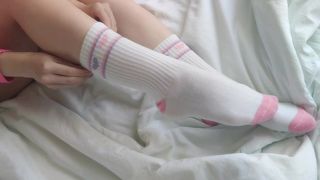 SOCKJOB, CUM ON CUTE SOCKS!