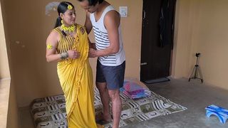 PUJA BHABHI LOOKS LIKE ANGEL IN YELLOW SAREE