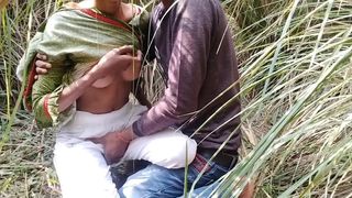 TAKE THE HOT YOUNG GIRL OF INDIAN VILLAGE TO THE FOREST AND KISSED HIS CHEEKS AND HIS FUCK
