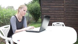 Une bonne grosse bite dans le cul pour Cindy Picardie